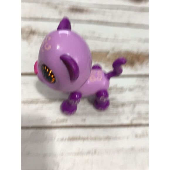 D Zoomer Zupps Safari Zipper Interactive Cheetah Toy cat - Picture 3 of 6